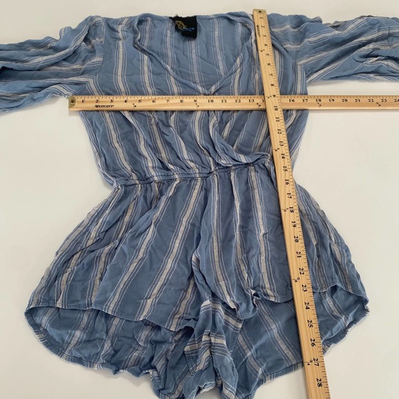Blue Life romper size small wild and free striped summer outfit cover up - Picture 8 of 9